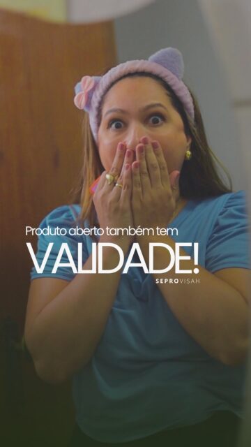 Produto aberto também tem validade!🛑
Em clínicas e consultórios, todo produto de saúde, medicamento ou cosmético precisa ter a data de abertura identificada.
Esse cuidado evita contaminações, garante a eficácia e previne problemas com a Vigilância Sanitária.
Pegou o produto? Anota a data e deixa visível. Simples e essencial.
👉 Segue a Seprovisah, salva o vídeo e comenta 🧴 se você já faz isso!
